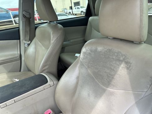 Used 2013 Toyota Prius V Five image 6