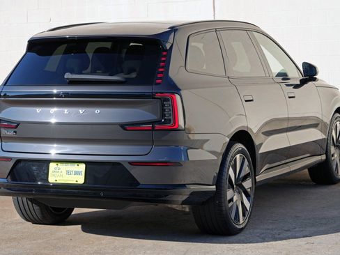 Used 2025 Volvo EX90 Ultra AWD/4WD image 52