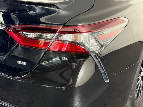Used 2024 Toyota Camry SE FWD image 33