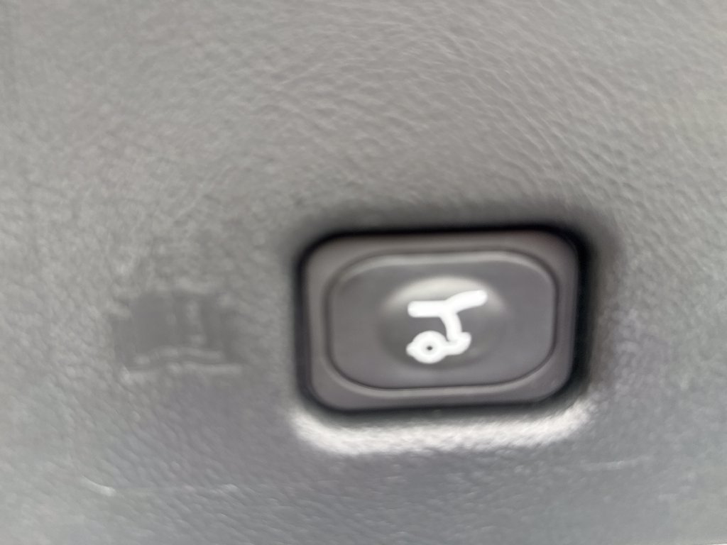Used 2022 Lincoln Nautilus Reserve AWD/4WD image 57