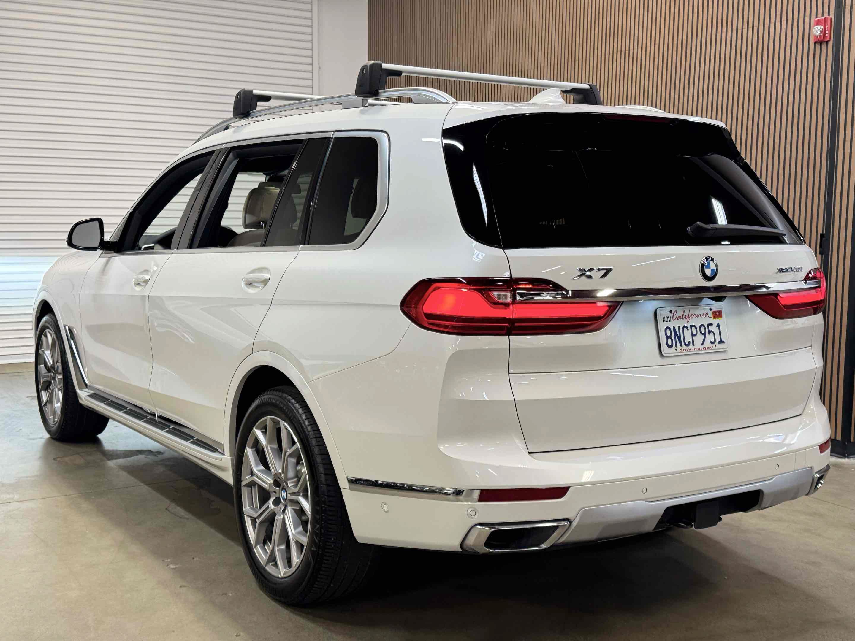 Used 2020 BMW X7 xDrive40i w/ Premium Package AWD/4WD image 4