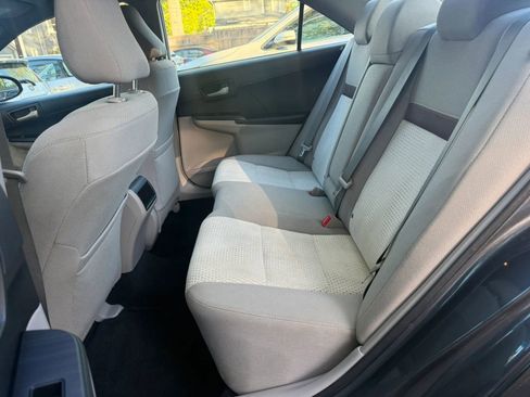 Used 2012 Toyota Camry LE FWD image 9