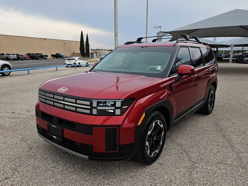 Used 2025 Hyundai Santa Fe SEL image 4