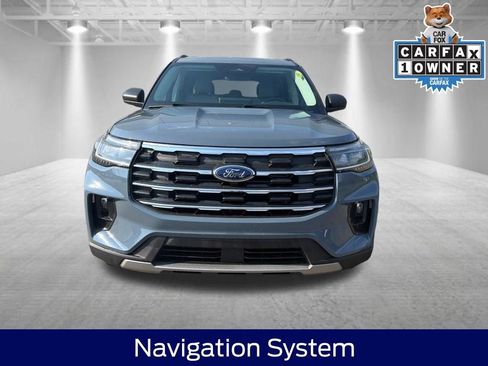 Used 2025 Ford Explorer Active w/ Active Comfort Package AWD/4WD image 4