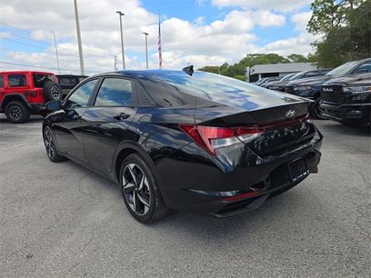 Used 2023 Hyundai Elantra SEL w/ Convenience Package