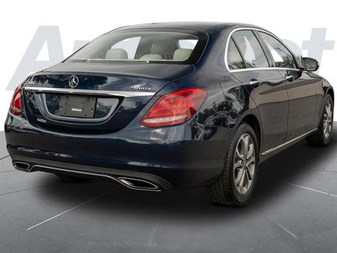 Used 2015 Mercedes-Benz C 300 4MATIC Sedan image 3