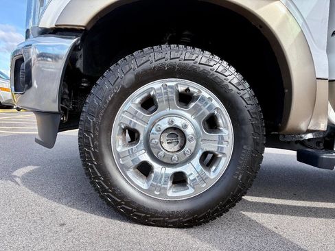 Used 2013 Ford F250 Lariat w/ Lariat Ultimate Pkg image 38