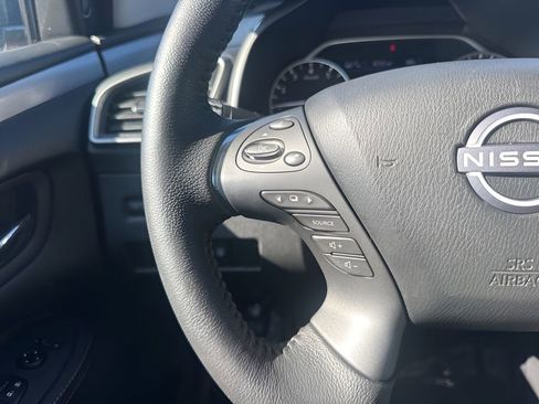 Used 2023 Nissan Murano SV w/ SV Midnight Edition Package image 14