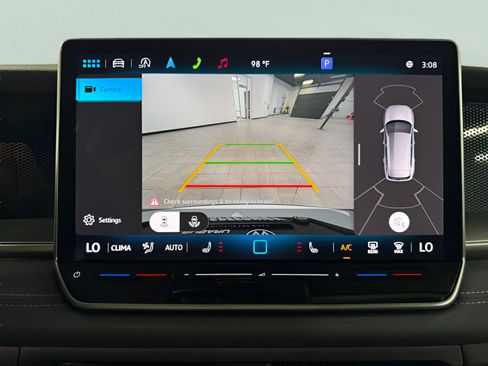 New 2025 Volkswagen Tiguan SE image 17