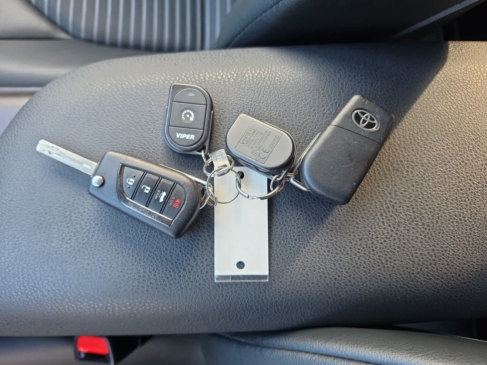 Used 2023 Toyota Camry SE AWD/4WD image 10