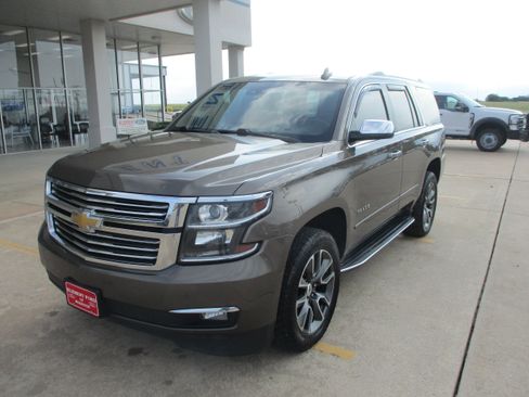 Used 2016 Chevrolet Tahoe LTZ AWD/4WD image 2