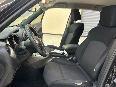 Used 2014 Nissan Juke S image 18