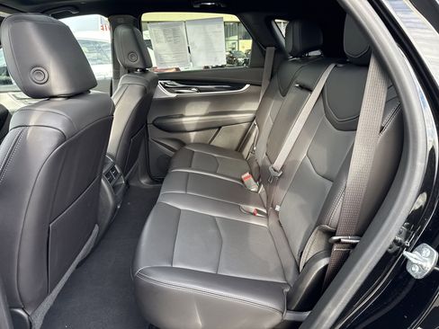 Certified 2025 Cadillac XT5 Premium Luxury image 20