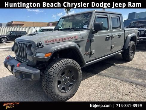 Used 2022 Jeep Gladiator Mojave w/ LED Lighting Group AWD/4WD image 1