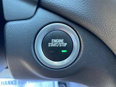 Used 2024 Chevrolet Equinox LT FWD image 19
