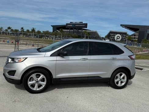 Used 2018 Ford Edge SE image 1
