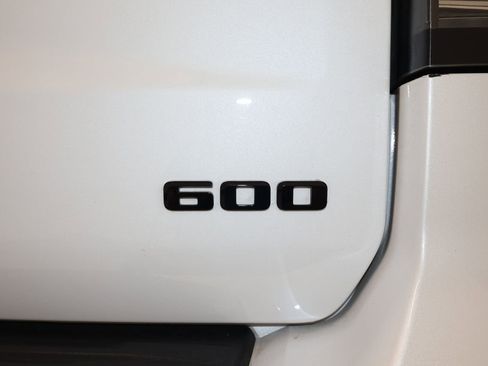 Certified 2024 Cadillac Escalade ESV Sport Platinum w/ LPO, ONYX Package AWD/4WD image 42