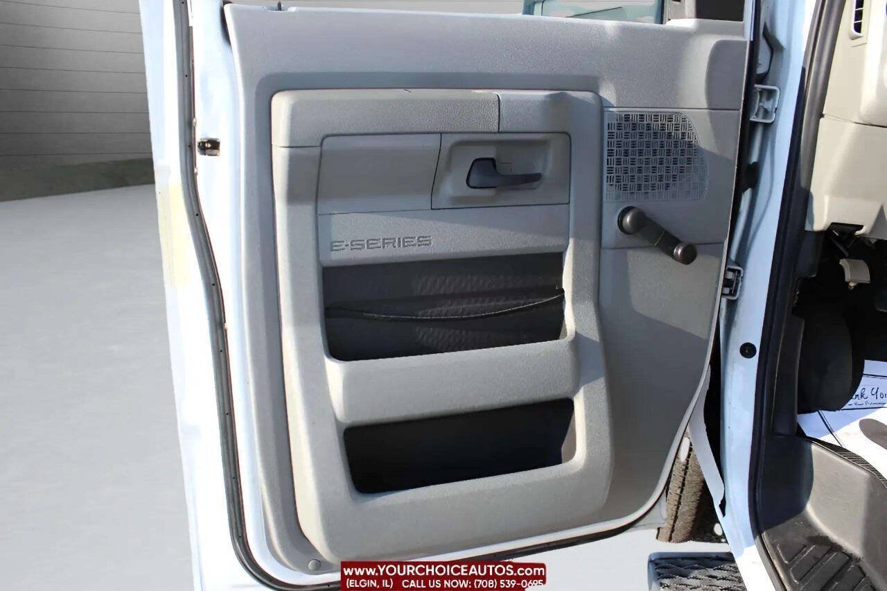 Used 2011 Ford E-450 and Econoline 450 Super Duty RWD image 14