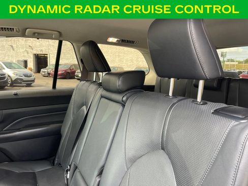 Used 2024 Toyota Grand Highlander AWD image 10