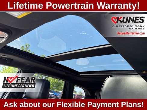 Used 2018 Jeep Grand Cherokee Overland AWD/4WD image 16