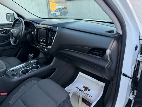 Used 2019 Chevrolet Traverse LT image 31
