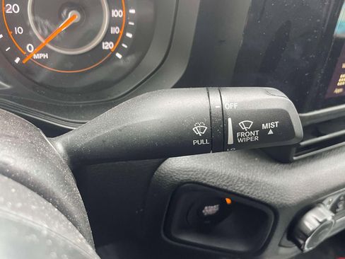 Used 2025 Jeep Wrangler Unlimited Sport image 24