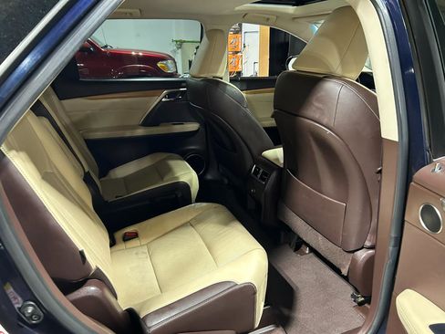 Used 2018 Lexus RX 450hL Premium w/ Premium Package AWD/4WD image 18