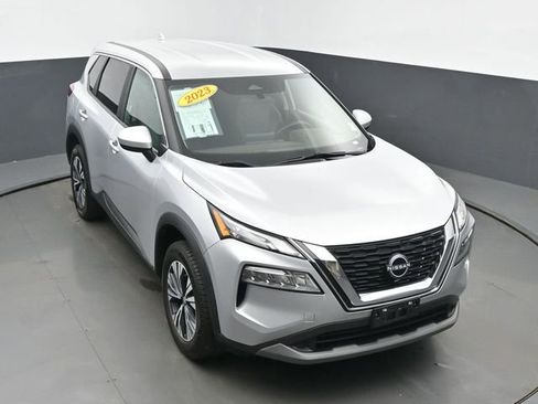 Used 2023 Nissan Rogue SV image 45