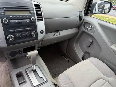 Used 2016 Nissan Frontier S RWD image 11