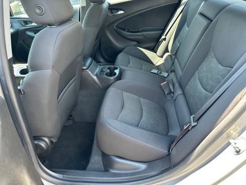 Used 2017 Chevrolet Volt LT FWD image 19