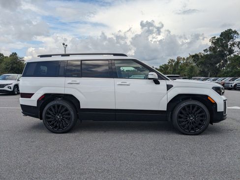 Used 2025 Hyundai Santa Fe Calligraphy image 2