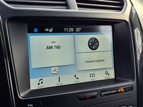 Used 2018 Ford Explorer XLT w/ Equipment Group 202A image 13