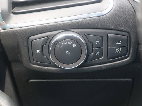Used 2019 Ford Edge Titanium AWD/4WD image 32