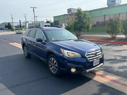 Used 2015 Subaru Outback 2.5i Limited AWD/4WD image 1