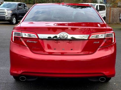 Used 2013 Toyota Camry XLE image 6