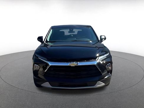Used 2025 Chevrolet Blazer LT image 4