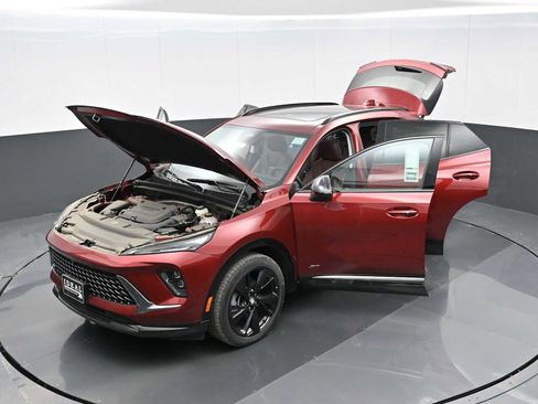 Used 2024 Buick Envision Sport Touring image 38