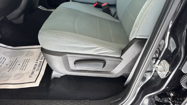 Used 2019 RAM 1500 ST w/ SXT Plus Group AWD/4WD image 8