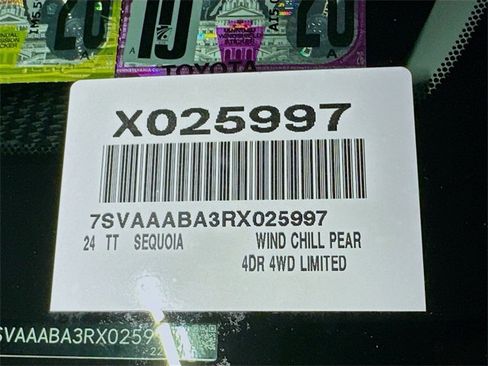 Used 2024 Toyota Sequoia Limited image 32