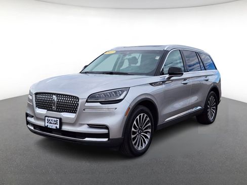 Used 2022 Lincoln Aviator Reserve image 4