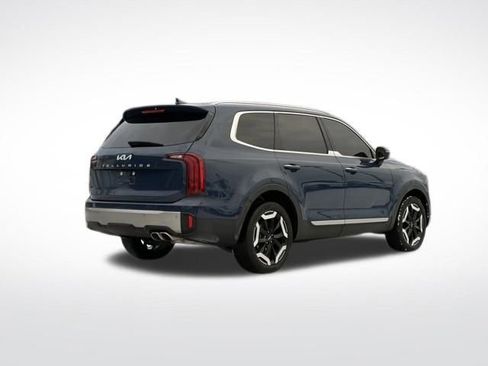 Used 2025 Kia Telluride S image 10