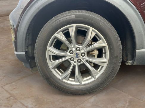 Used 2020 Ford Explorer XLT w/ Equipment Group 202A image 14