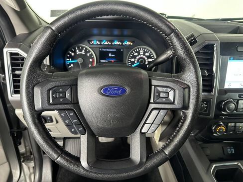 Used 2016 Ford F150 XLT w/ Equipment Group 302A Luxury AWD/4WD image 10