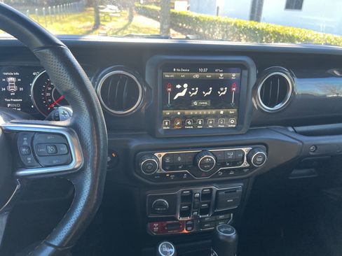 Used 2021 Jeep Wrangler Unlimited Rubicon w/ Dual Top Group image 32