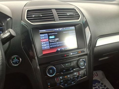 Used 2016 Ford Explorer XLT w/ Equipment Group 201A image 20