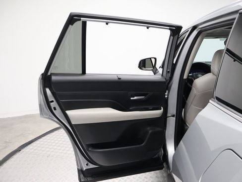 Used 2024 Toyota Grand Highlander AWD Hybrid image 21