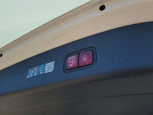Certified 2024 Mercedes-Benz GLC 300 4MATIC image 6