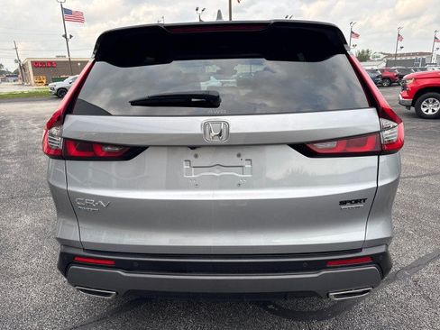 Used 2023 Honda CR-V Sport Touring image 4