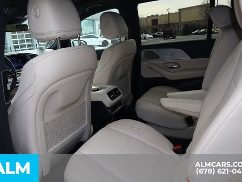 Used 2025 Mercedes-Benz GLS 450 4MATIC image 20
