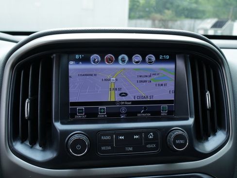 Used 2018 Chevrolet Colorado Z71 AWD/4WD image 40
